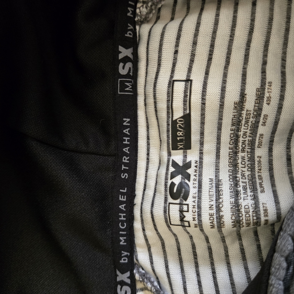 MSX by Michael Strahan Black Pullover